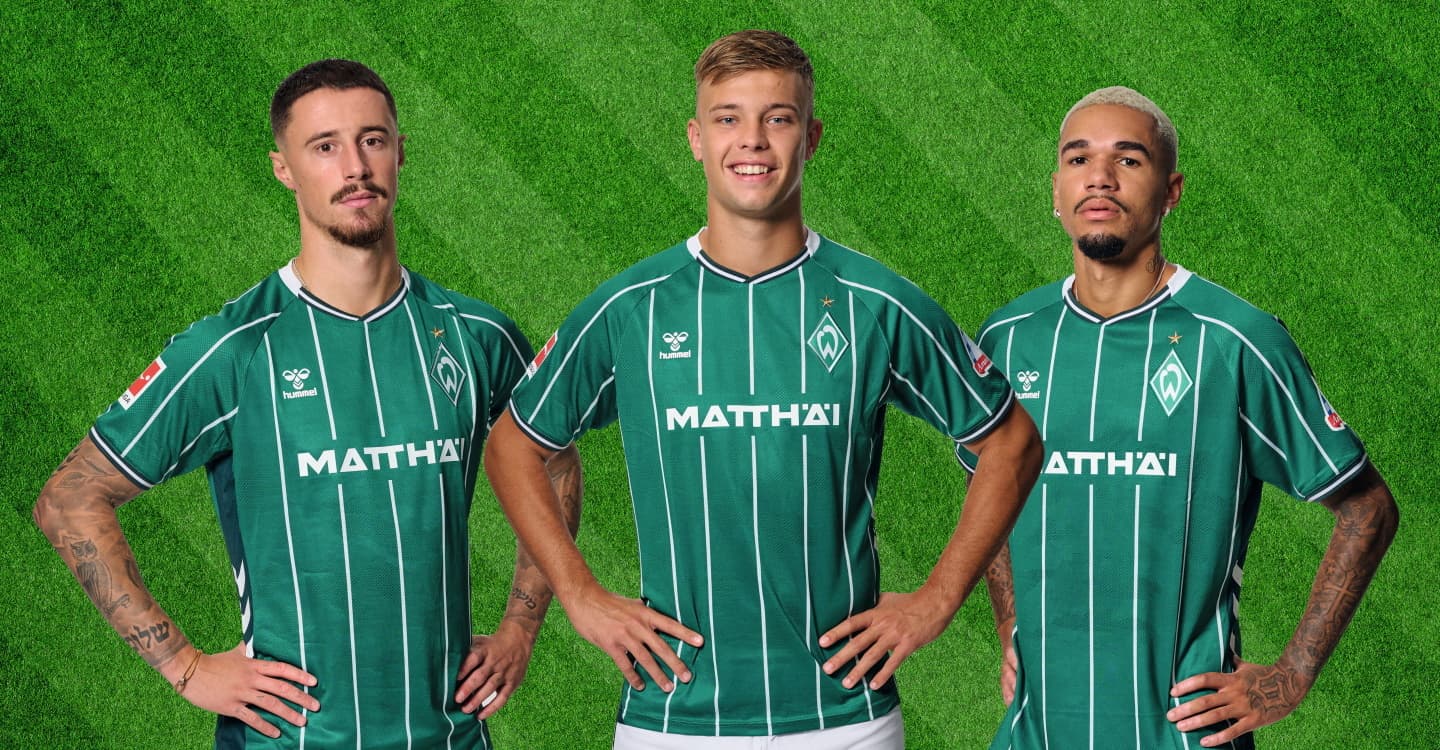 Werder Spieler Marco Friedl, Keke Topp und Justin Njinmah